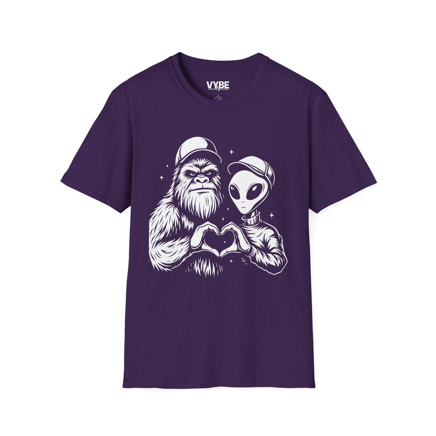 Funny- Yeti and Alien Love Graphic Tee - VYBE Shop