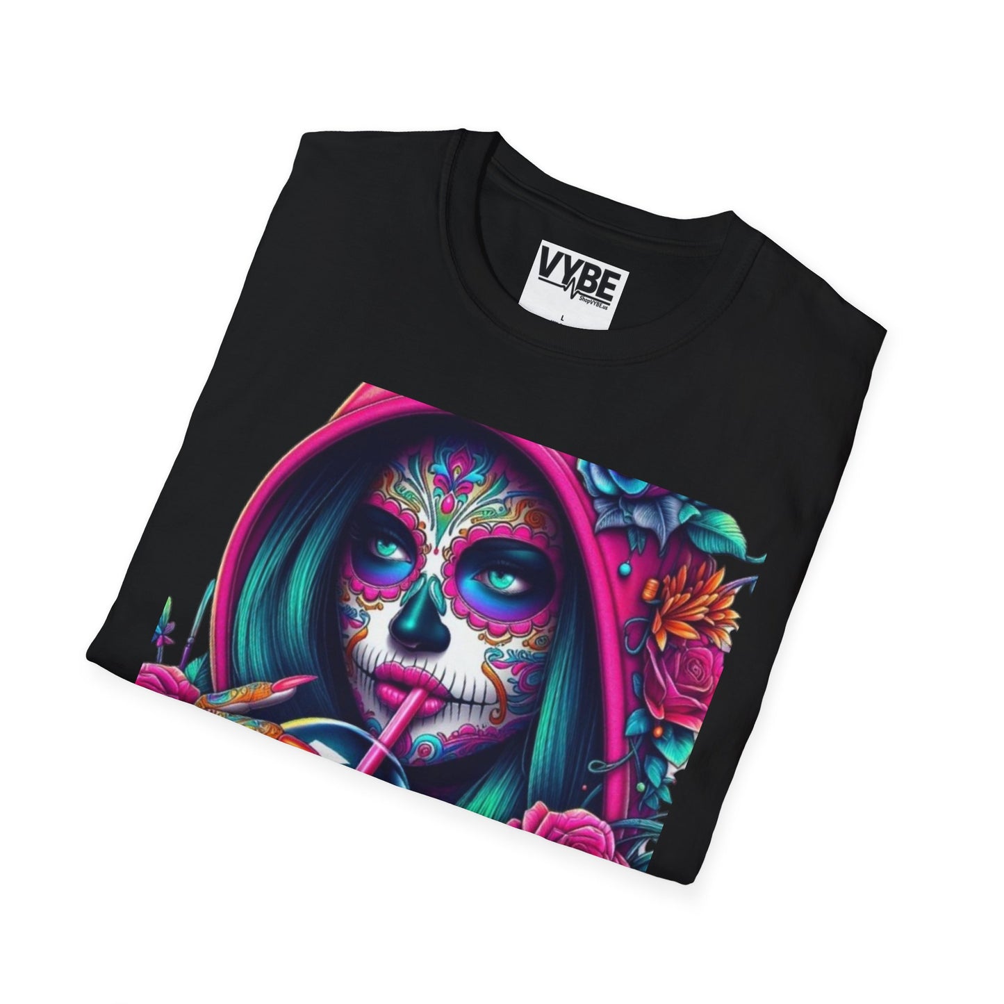 Vibrant Day of the Dead T-Shirt for Celebrating Life and Tradition