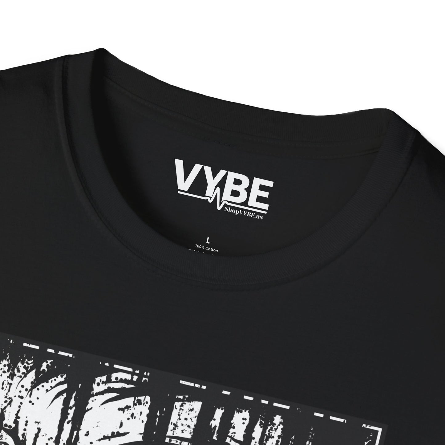 Edgy Skull Graphic Tee - VYBE