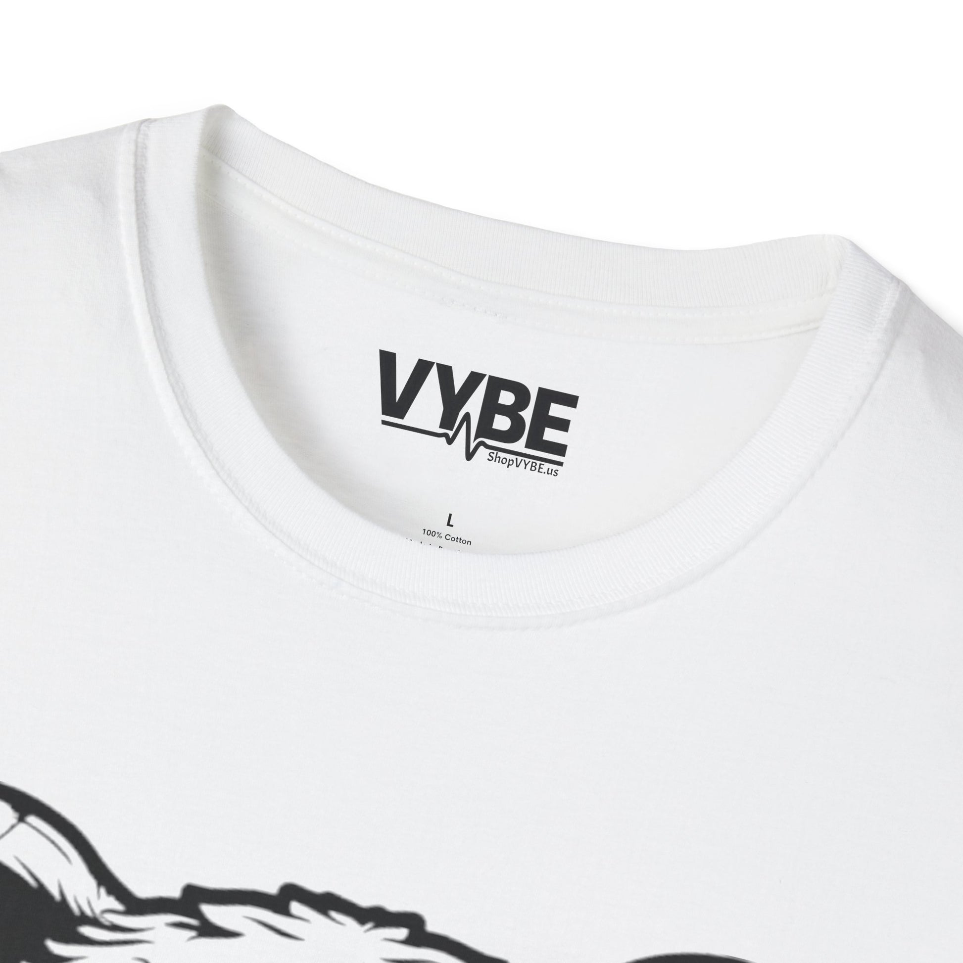 Grunge Bear Tee - Vintage Style Graphic T-Shirt for Casual Wear - VYBE