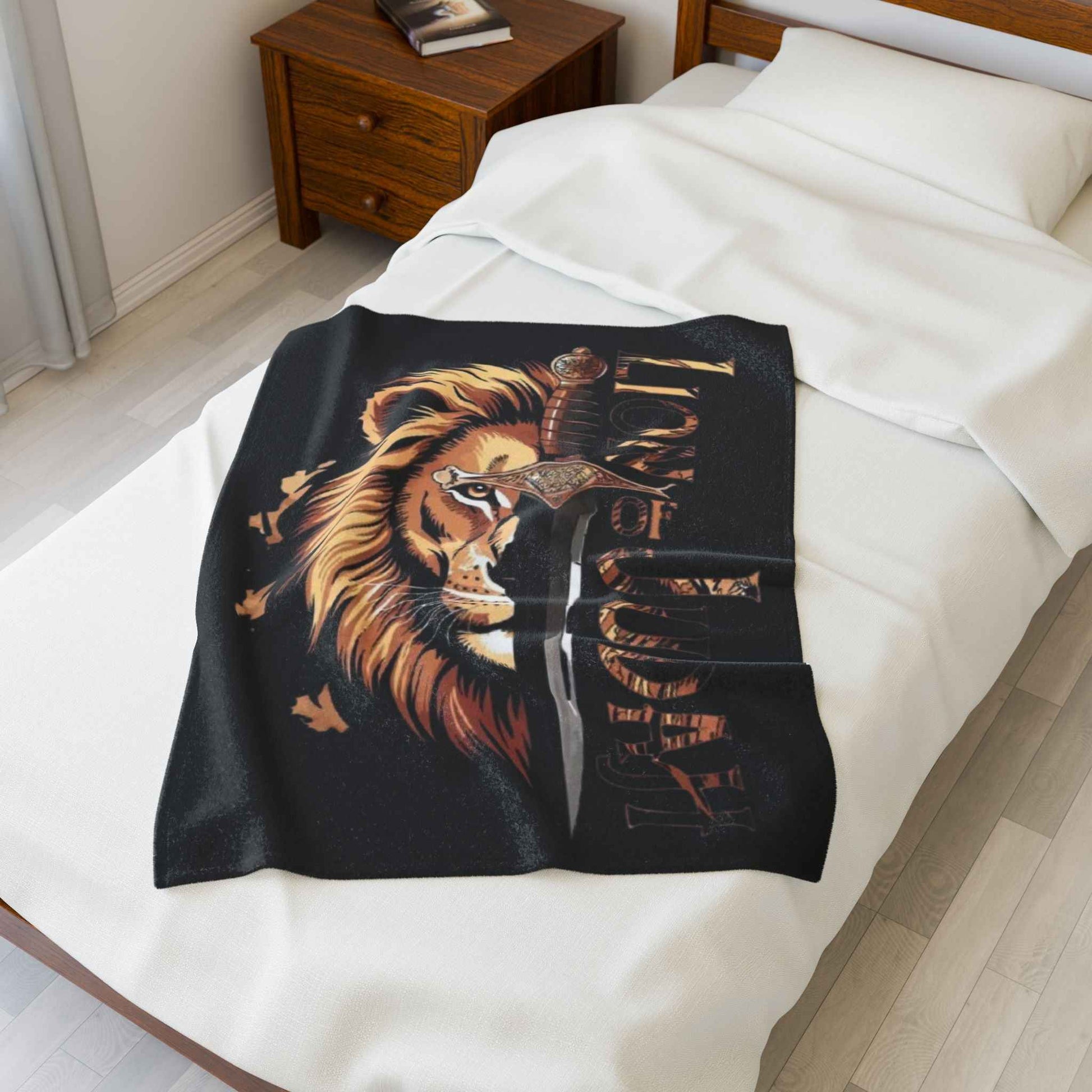 Majestic Lion Plush Blanket
