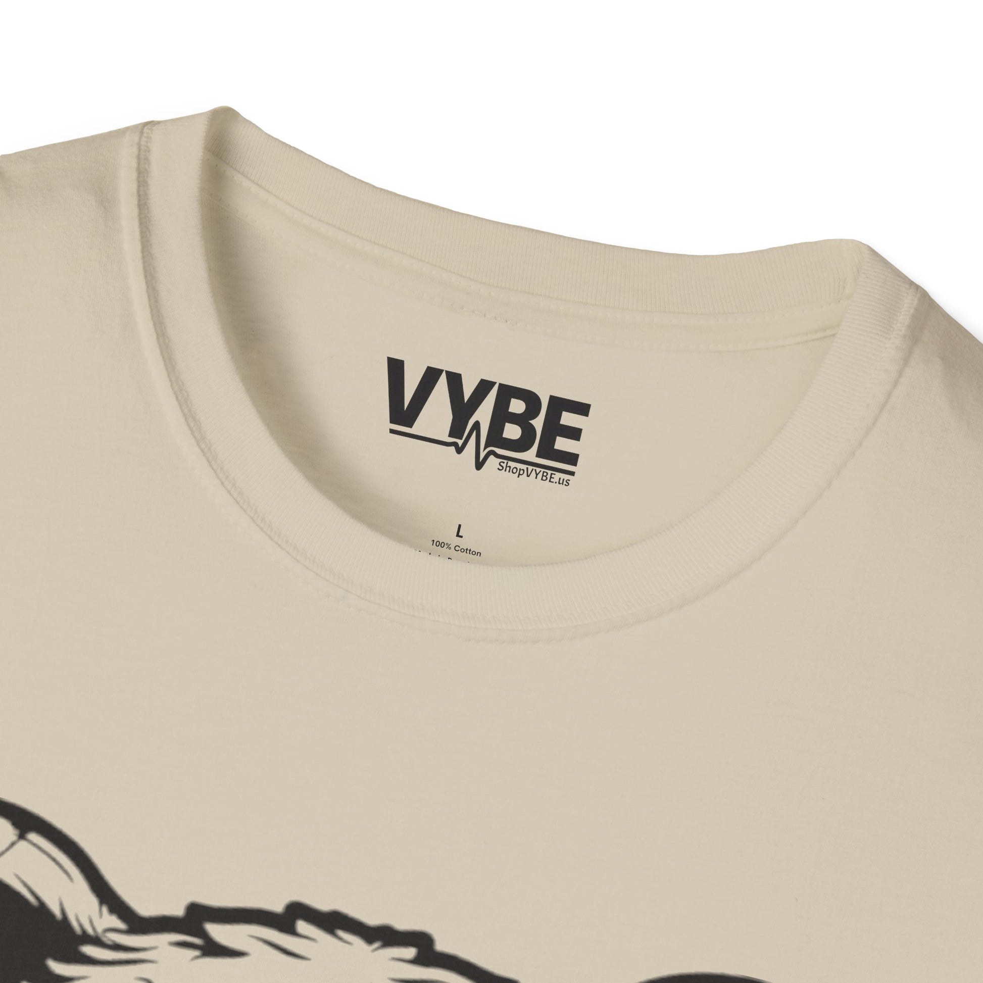 Grunge Bear Tee - Vintage Style Graphic T-Shirt for Casual Wear - VYBE
