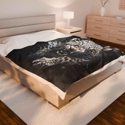 Fierce Leopard Plush Blanket