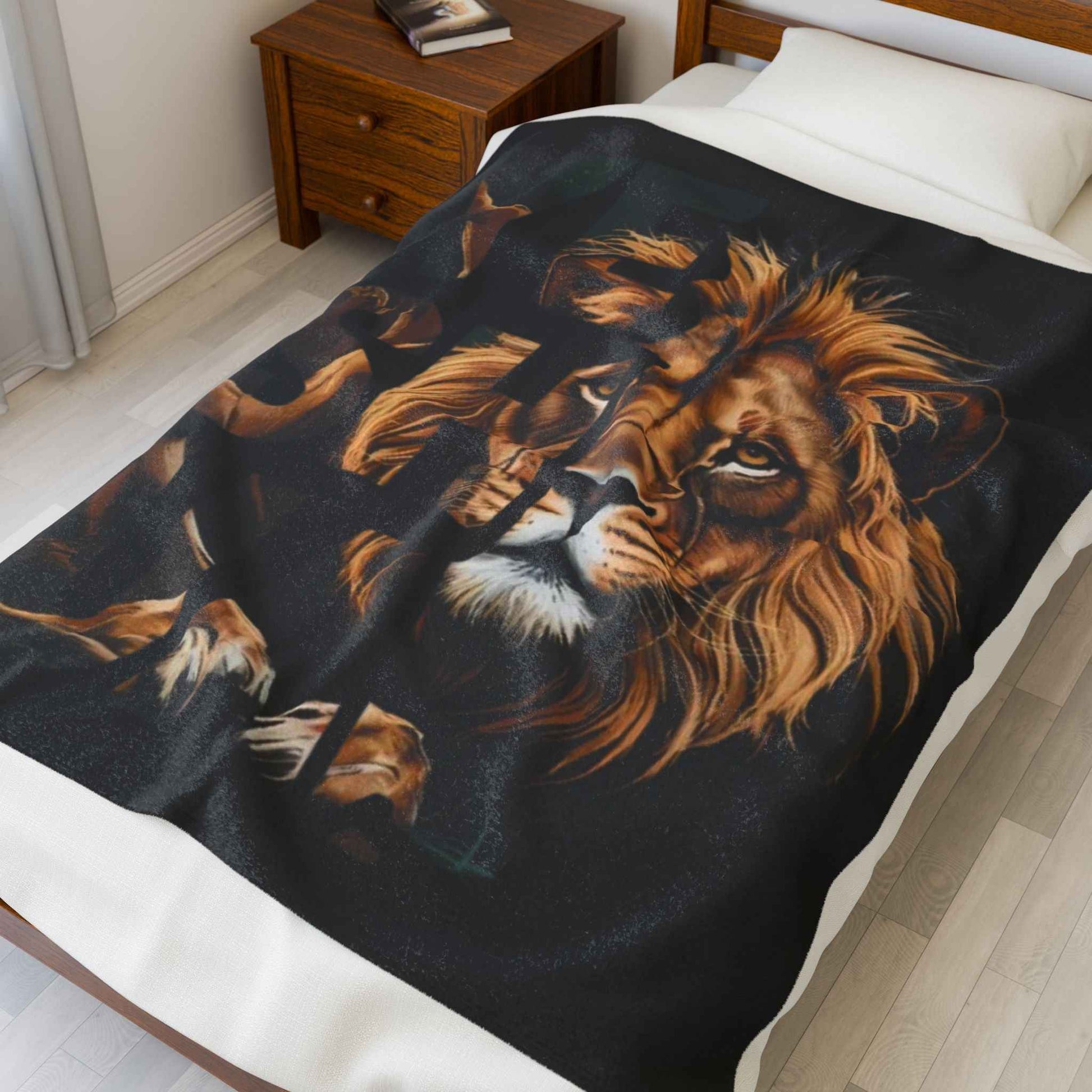 Lion-Themed Plush Blanket