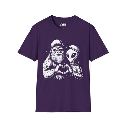 Funny- Yeti and Alien Love Graphic Tee - VYBE Shop