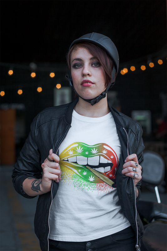 420- Rasta Lips Vibes Unisex T-Shirt - VYBE Shop