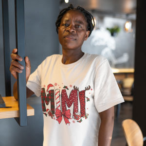 Christmas MIMI T-Shirt - VYBE