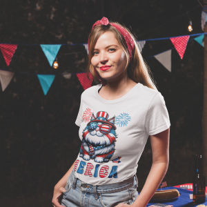 Patriotic 'Merica Cat T-Shirt - VYBE
