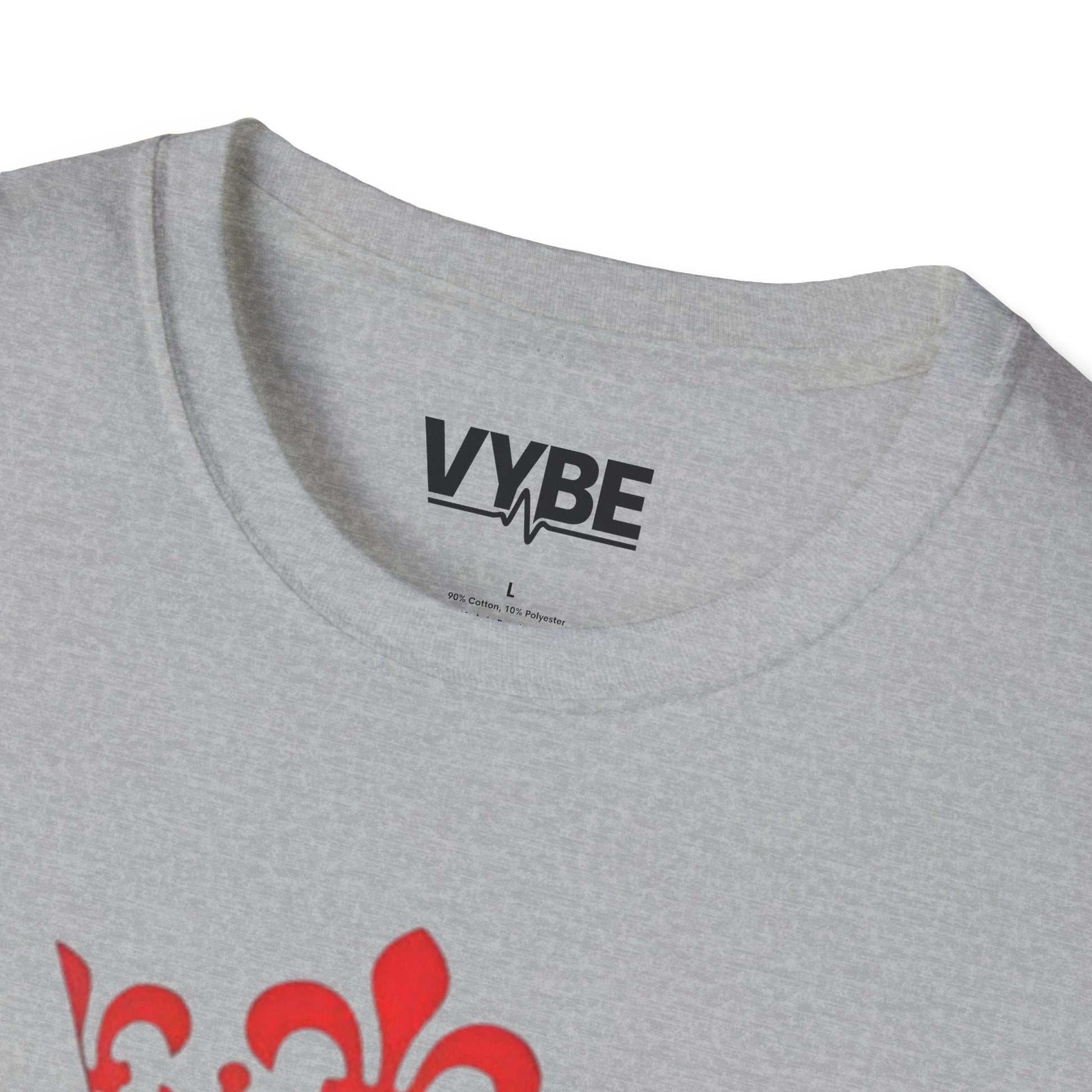 Queen Of Hearts T-Shirt - VYBE Shop