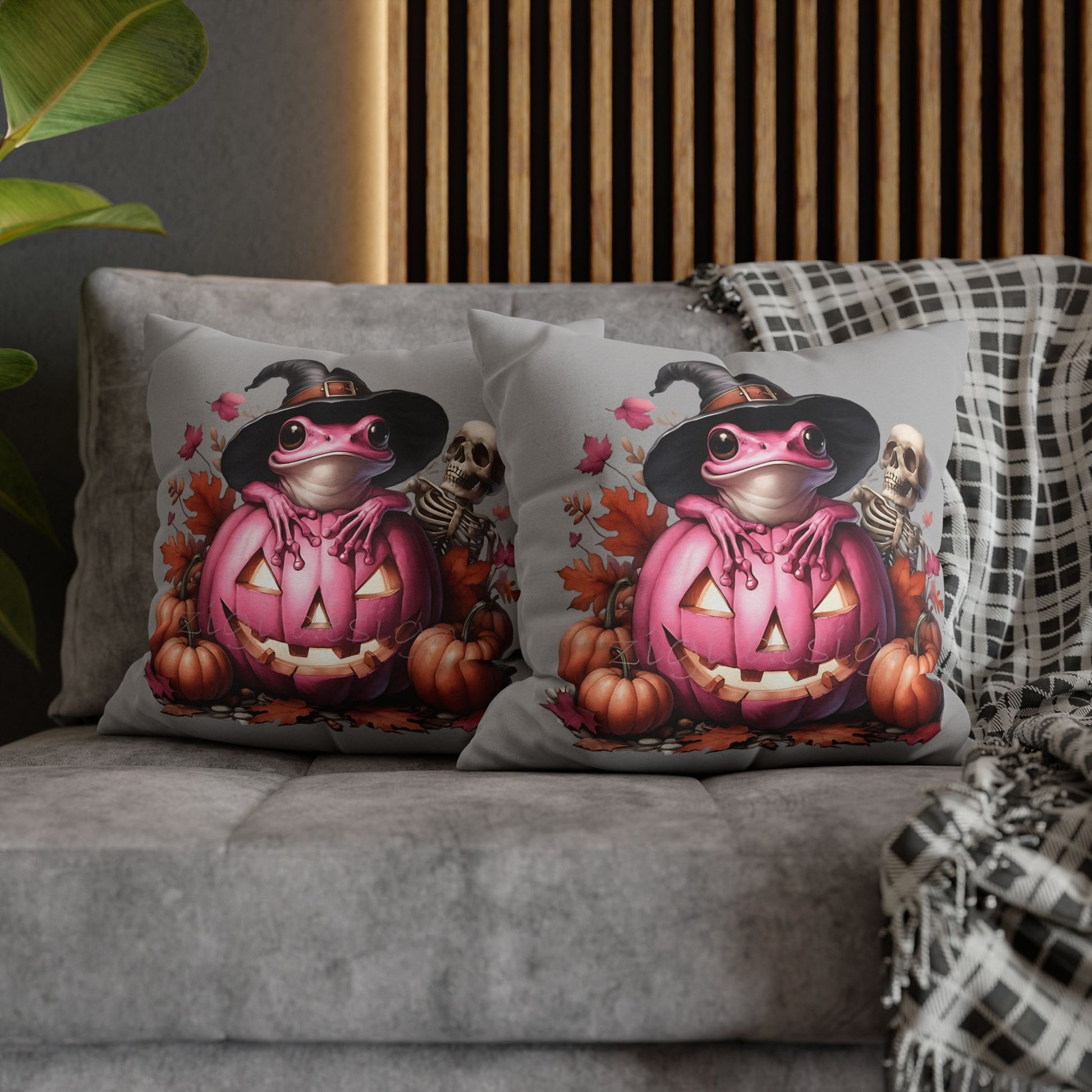 Halloween Frog Pillowcase – Spooky Home Decor for Cozy Autumn Accents and Witchy Gifts - VYBE Shop