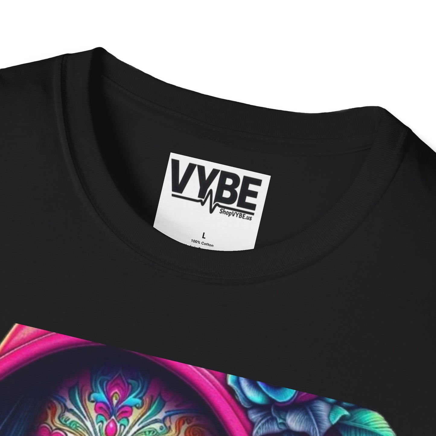 Vibrant Day of the Dead T-Shirt for Celebrating Life and Tradition